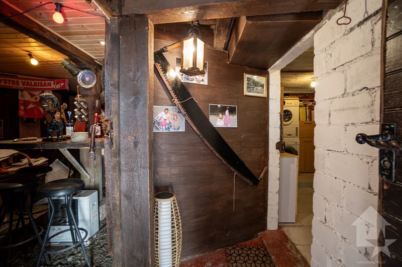 Séduisant chalet à Mottec comprenant deux appartements indépendants (11)