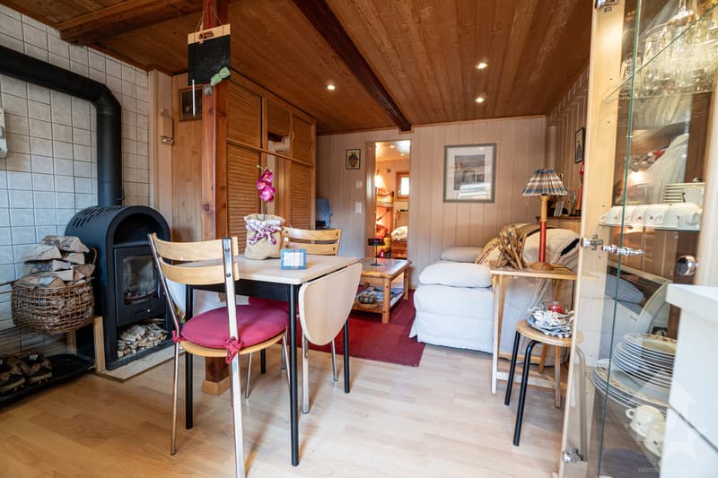 Séduisant chalet à Mottec comprenant deux appartements indépendants (9)