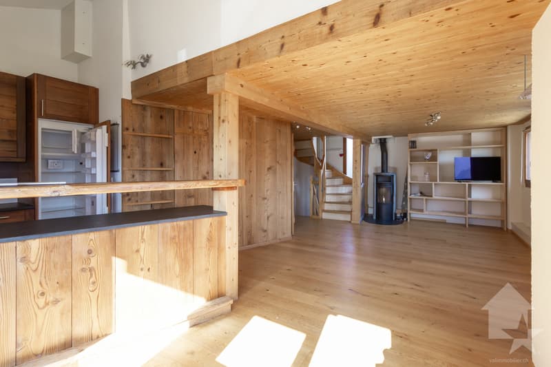 Grange rénovée de 4.5 pièces de 107 m2 habitables avec jardin de 40 m2 (6)