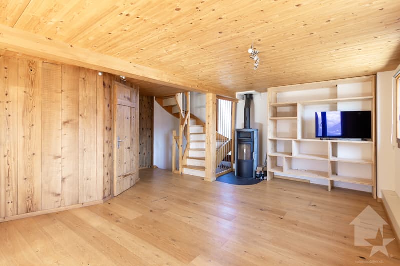 Grange rénovée de 4.5 pièces de 107 m2 habitables avec jardin de 40 m2 (1)