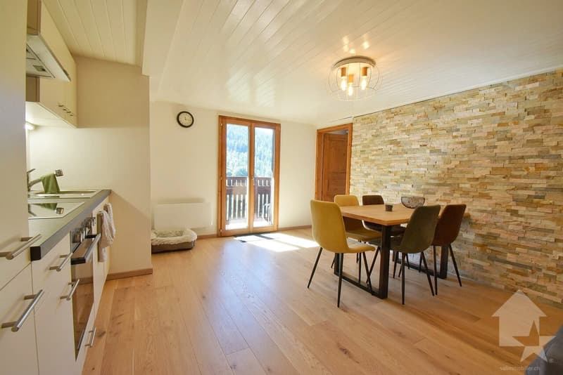 Magnifique appartement de 3.5 pièces complètement rénové en 2024 (3)