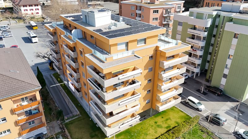 Appartement de ville de 2 pièces avec balcon dans un immeuble rénové (2)