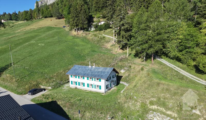 Maison de deux logements refaite à neuf! Calme, vue, ensoleillé (1)