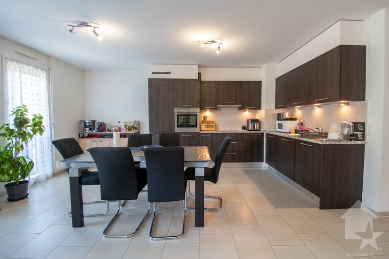 Spacieux appartement de 120 m2 habitable de 4,5 pièces (3)
