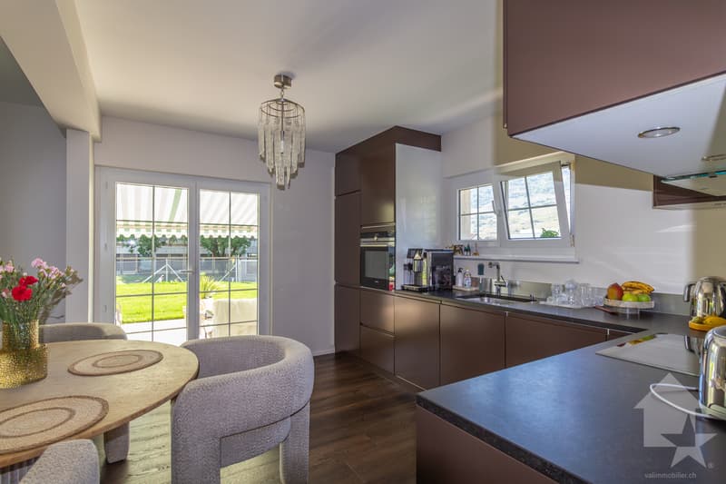 Magnifique villa 6.5 pièces rénovée avec studio et grand jardin (7)