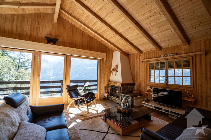 Séduisant chalet entouré de nature avec vues magnifiques (3)