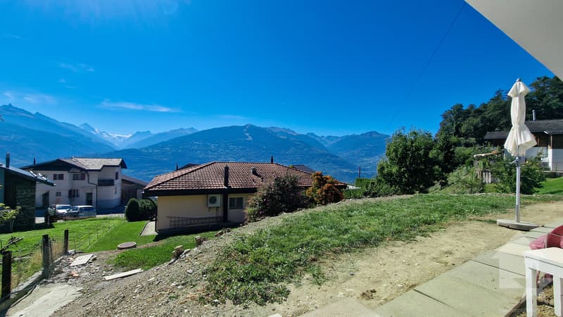 Charmant petit chalet 4.5p, superbe situation, calme, vue, ensoleillé! (2)