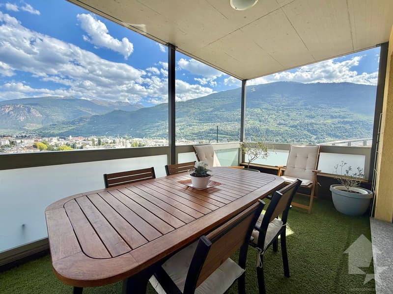 Bel appartement en terrasse avec un garage et une vue exceptionnelle ! (6)