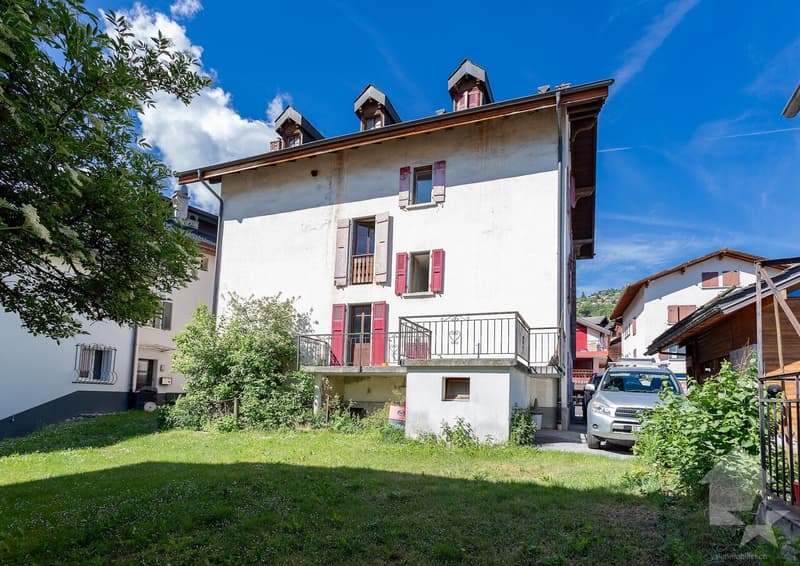 Maison villageoise à rénover, 10 pièces + locaux commerciaux, 400 m2 (8)