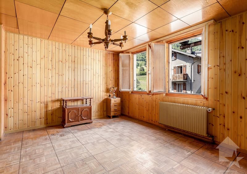 Maison villageoise à rénover, 10 pièces + locaux commerciaux, 400 m2 (9)