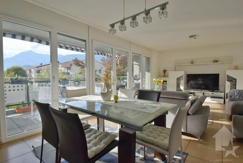 Magnifique appartement de 5.5 pièces avec une grande terrasse ! (2)