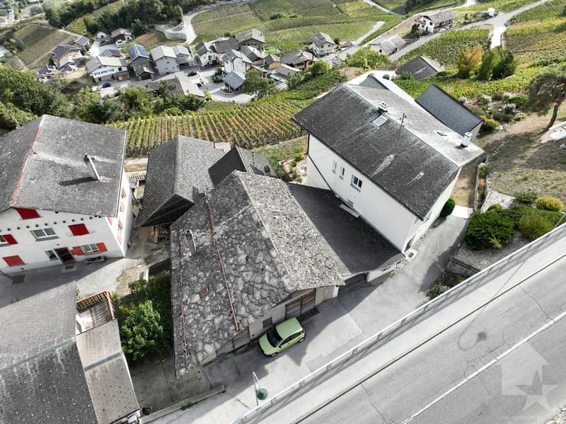 Grange-écurie de caractère à réinventer à Flanthey (7)