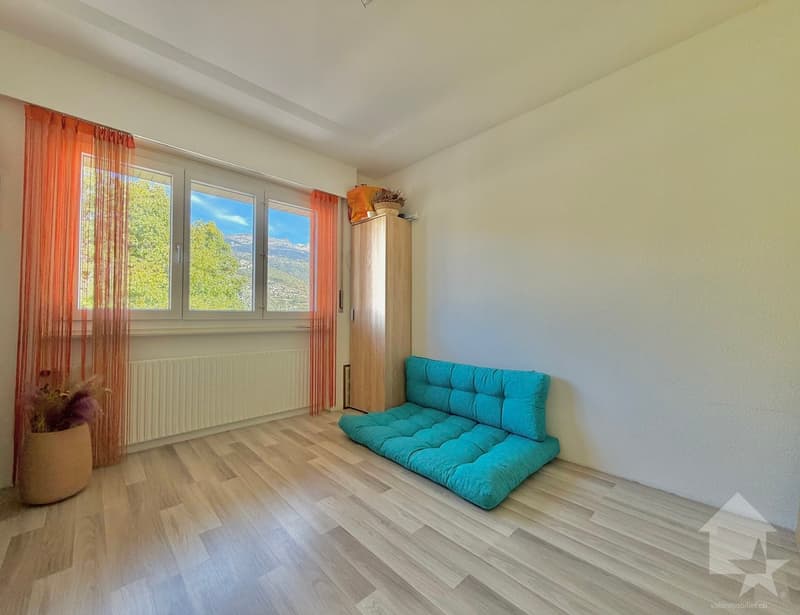 Joli appartement rénové de 90 m2 avec garage box et parc ! (12)