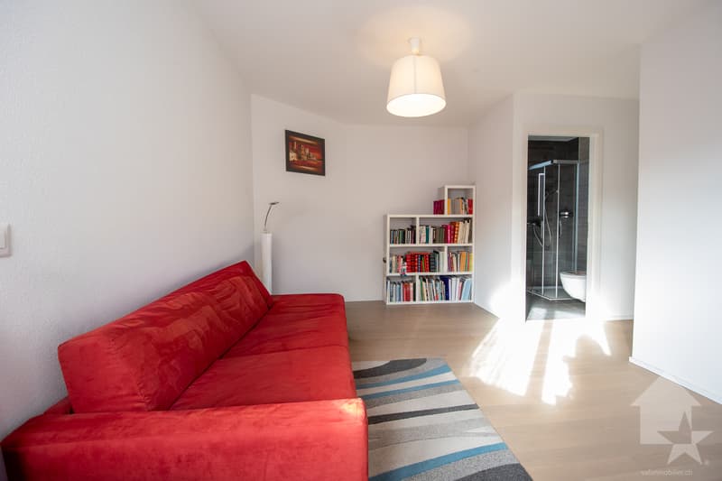 Spacieux appartement traversant de 4.5 pièces avec terrasse (8)
