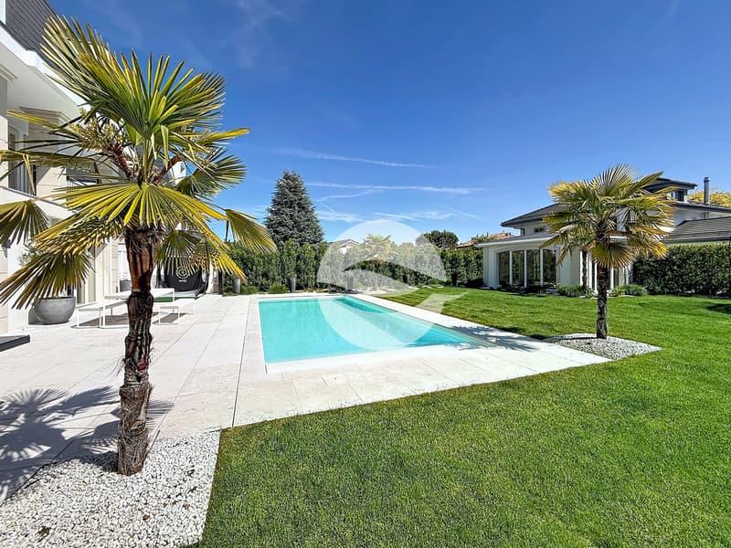 Terrasse et piscine chauffée