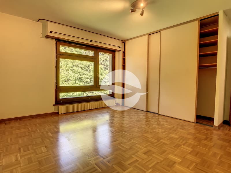 1er : 4ème chambre avec armoires