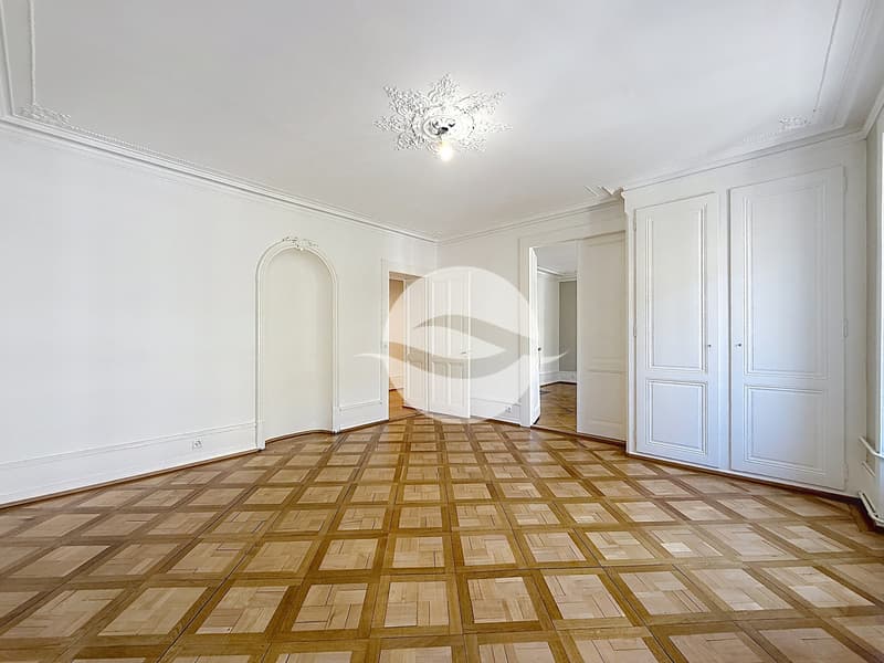 Magnifique appartement de 6 pièces situé au Centre-Ville, objet rare!! (6)
