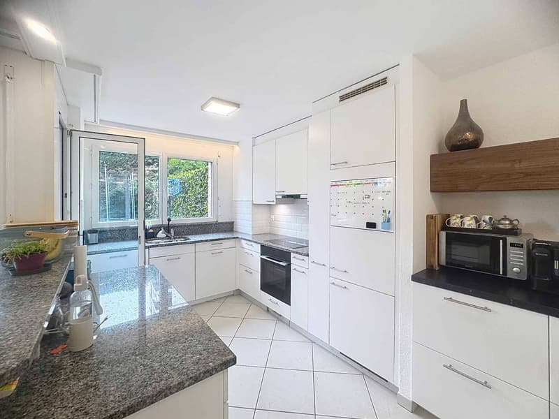 Magnifique appartement de 4.5 pièces avec jardin (3)