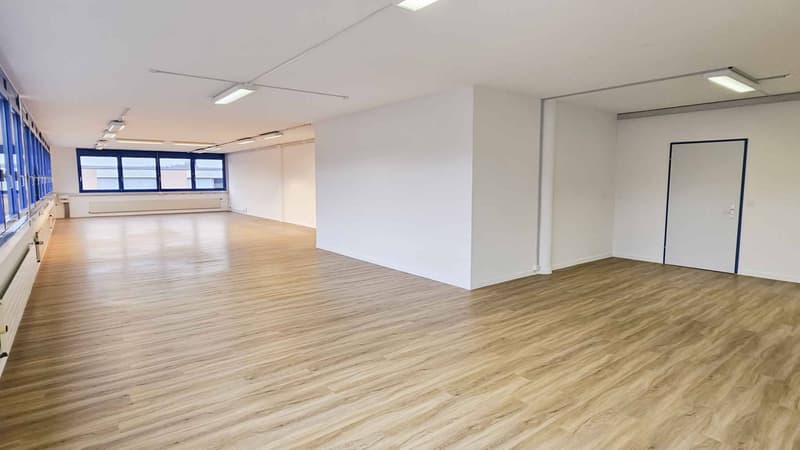 Immeuble commercial et administratif (5)