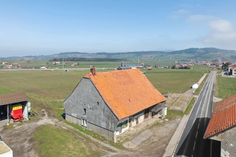 Ferme authentique à rénover (2)