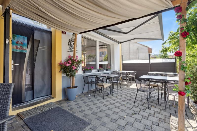Immeuble mixte avec restaurant- Excellent potentiel de rendement (2)