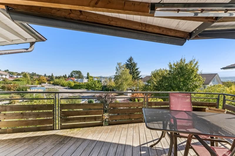 Le balcon avec belle vue dégagée