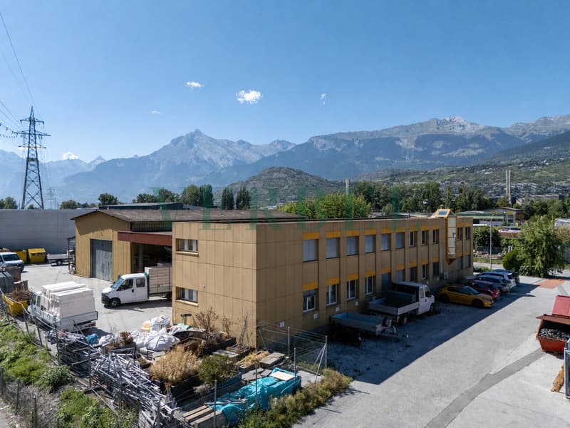 Site industriel polyvalent avec potentiel de développement (4)