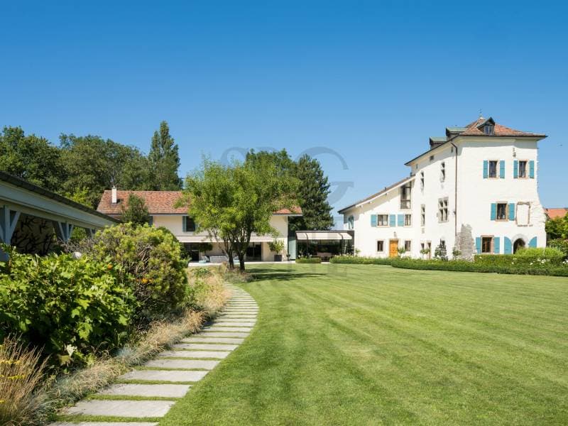 Splendide propriété du XVIIIe siècle au c?ur de la campagne genevoise (2)