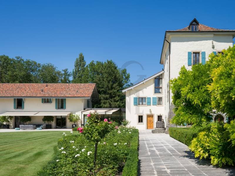 Splendide propriété du XVIIIe siècle au c?ur de la campagne genevoise (4)