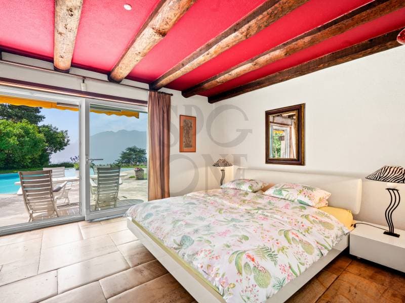 Maison d'exception avec vue imprenable et piscine (8)