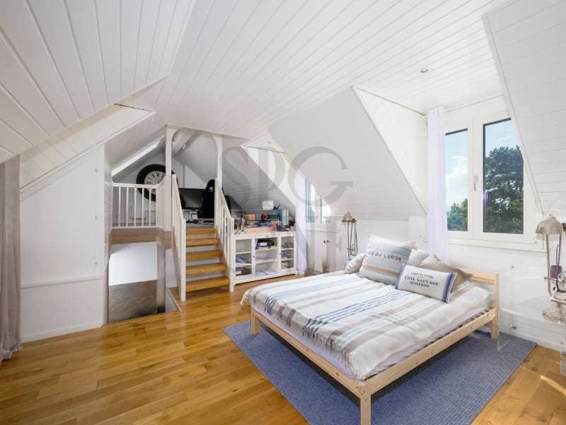 Maison élégante et spacieuse, rénovée avec soin (6)