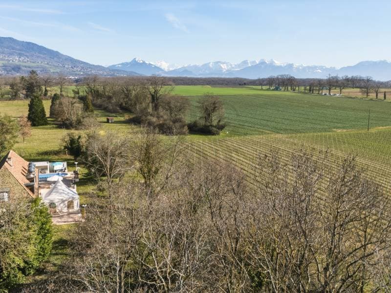 Charmante propriété de campagne avec vues dégagées (2)