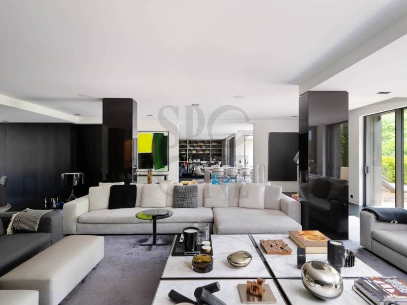 Duplex d'exception avec terrasses dans une résidence de grand standing (1)