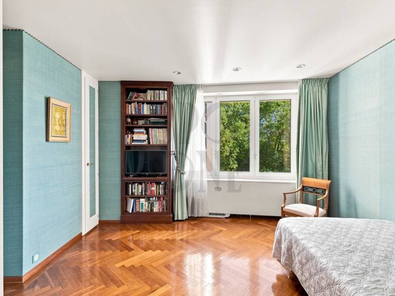 Penthouse en duplex face au lac avec terrasse et vue panoramique (11)