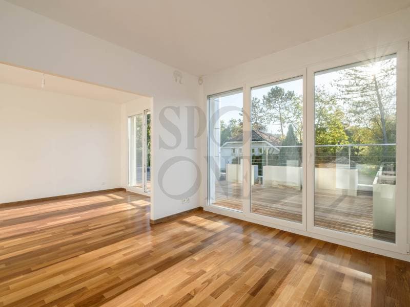 Maison contemporaine avec piscine (7)