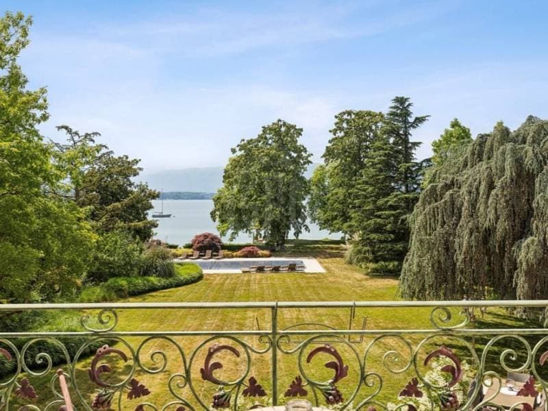 Villa epoustouflante - Vésenaz (1)