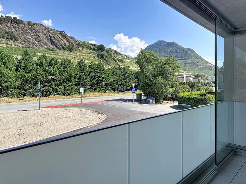 Studio neuf avec balcon à louer à Uvrier (8)