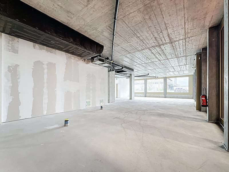 A LOUER - Emplacement n1 - Arcade 142.22 m² sur la Place de la Gare (Sion) (4)