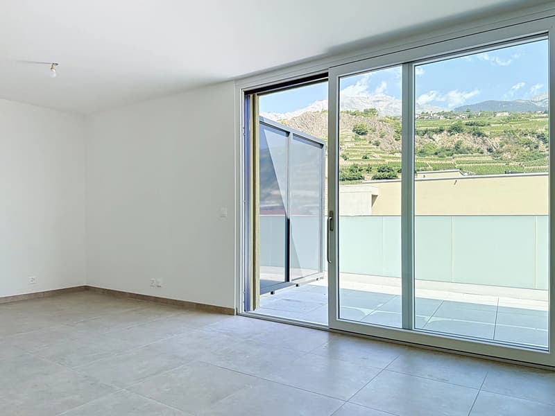 2.5 pièces en attique avec terrasse à louer à Uvrier (3)