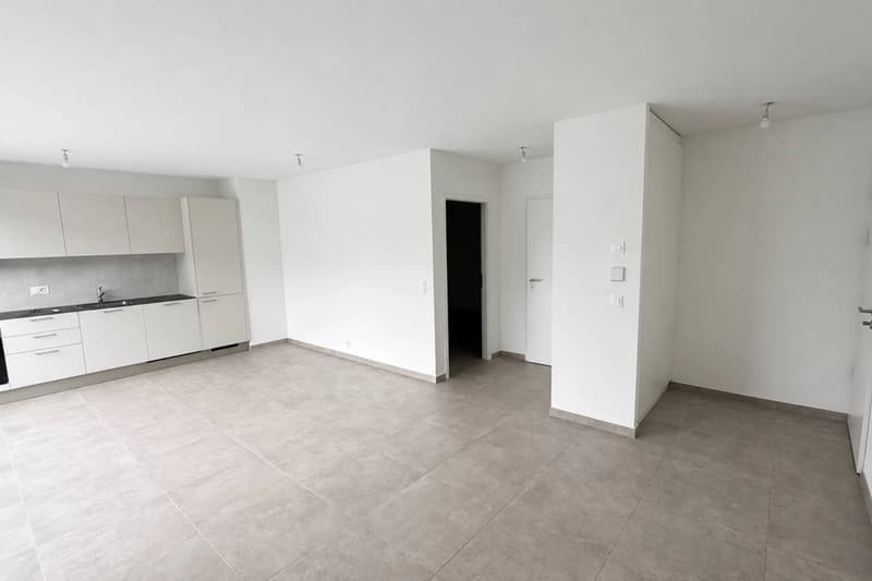 2.5 pièces en attique avec terrasse à louer à Uvrier (2)