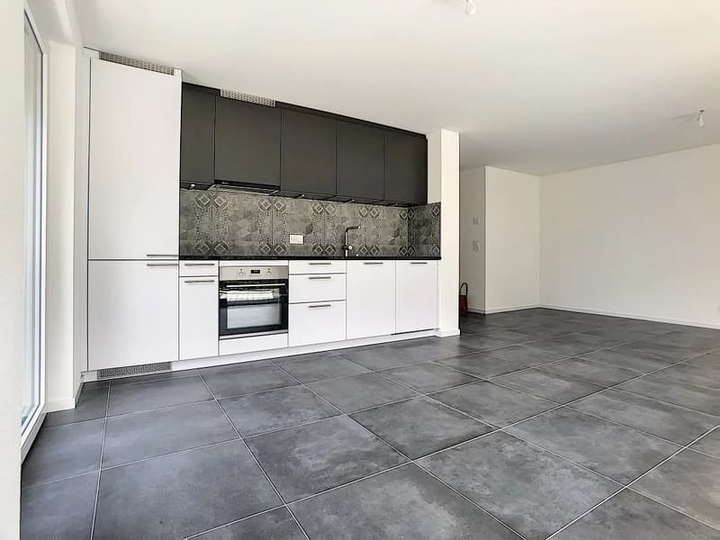 3.5 pièces dans un immeuble récent à Noës (Sierre) (2)