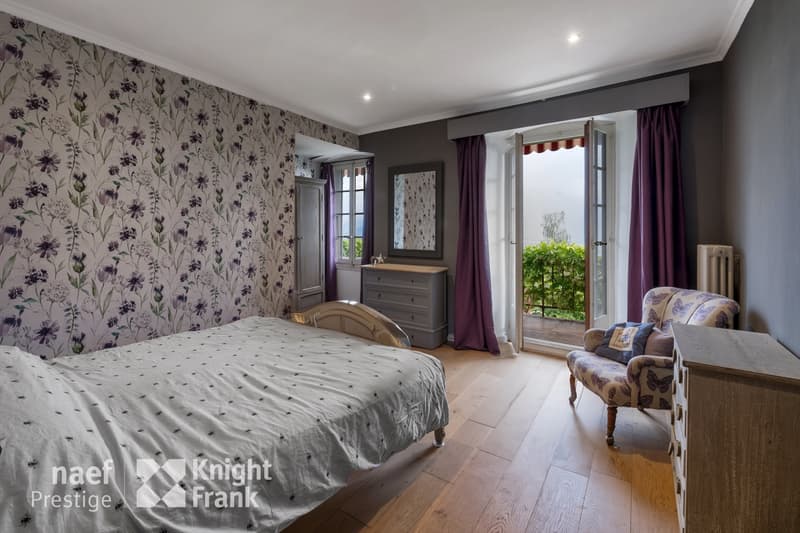 Maison individuelle avec beaucoup de caractère de 10 pièces au centre ville à vendre à St-Légier (11)