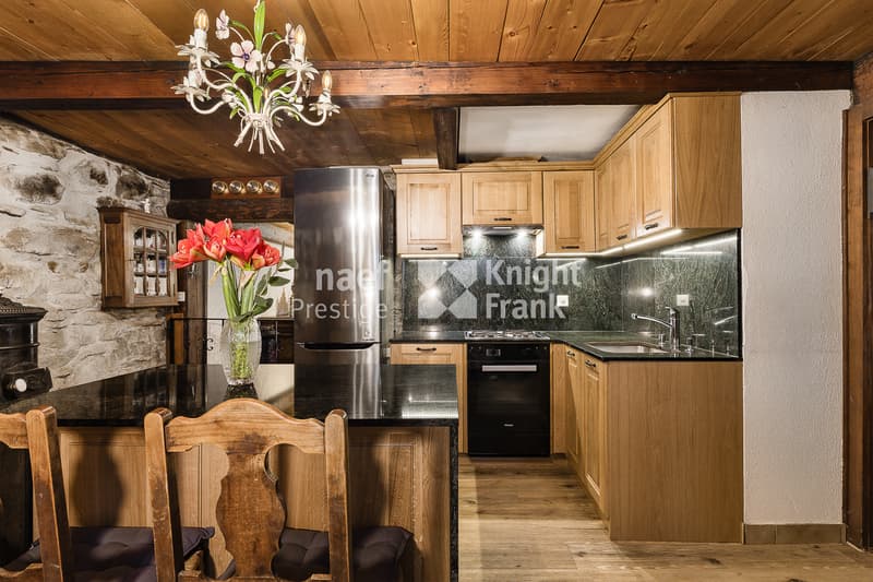Chalet d'exception de 6 pièces à vendre entre Troistorrents et Morgins / VS (8)