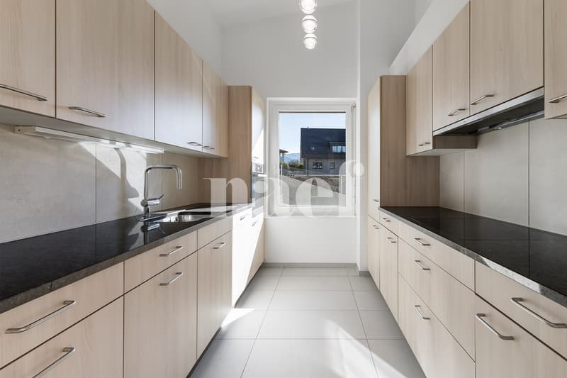 Belle maison jumelle lumineuse et contemporaine de 5.5 pièces à vendre à Corseaux (10)