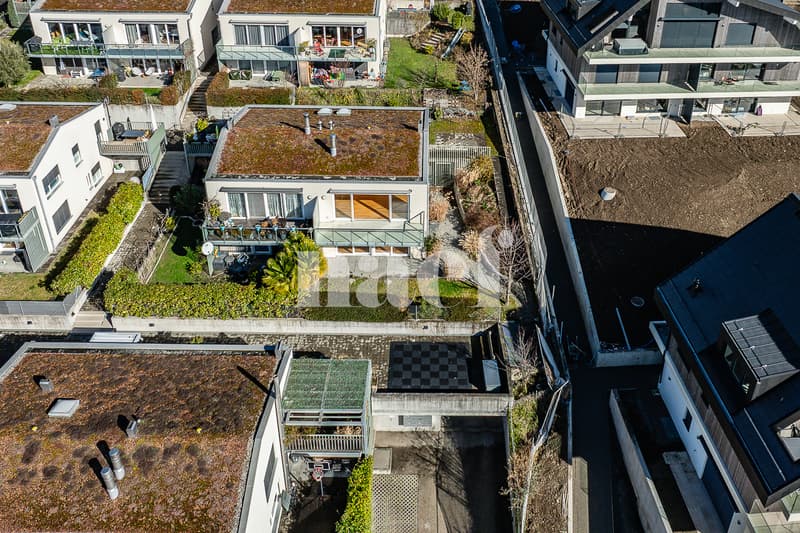 Belle maison jumelle lumineuse et contemporaine de 5.5 pièces à vendre à Corseaux (5)