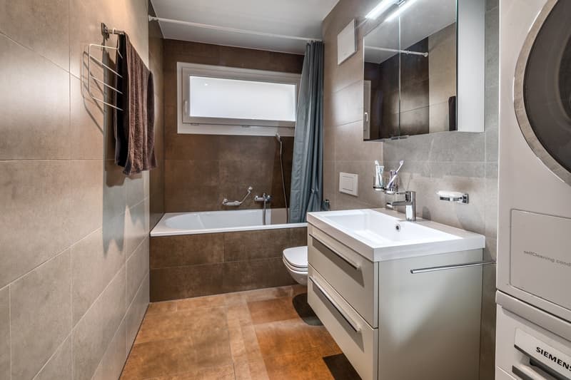 Appartement de 5.5 pièces en attique et en duplex avec vue panoramique sur le lac à vendre à Montreux (9)
