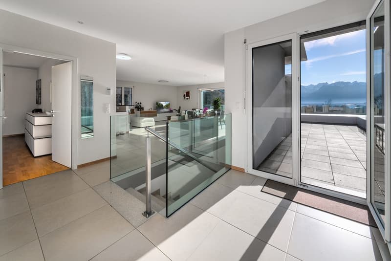 Appartement de 5.5 pièces en attique et en duplex avec vue panoramique sur le lac à vendre à Montreux (6)