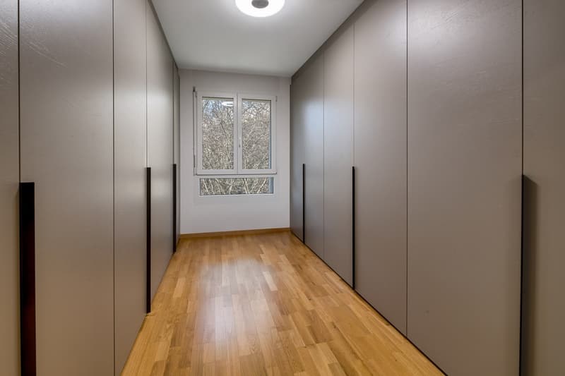 Appartement de 5.5 pièces en attique et en duplex avec vue panoramique sur le lac à vendre à Montreux (8)