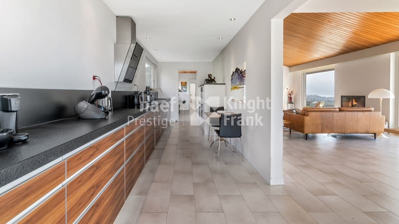 Propriété d'architecte de 7.5 pièces avec vue panoramique sur le lac et le vignoble à vendre à Corseaux (10)