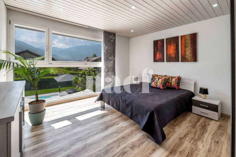 Très belle maison individuelle de 6.5 pièces avec studio indépendant et piscine extérieure à vendre à Bex (10)